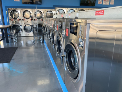 Loads of Clothes Laundromat in Donelson, TN