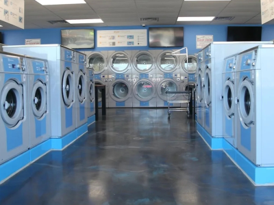 Hero Image Loads of Clothes Hermitage Page 1